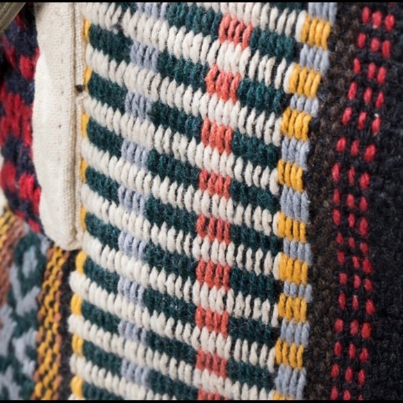 The CUALLI Aztec Inspired Print Weekender - Picture 5 of 7